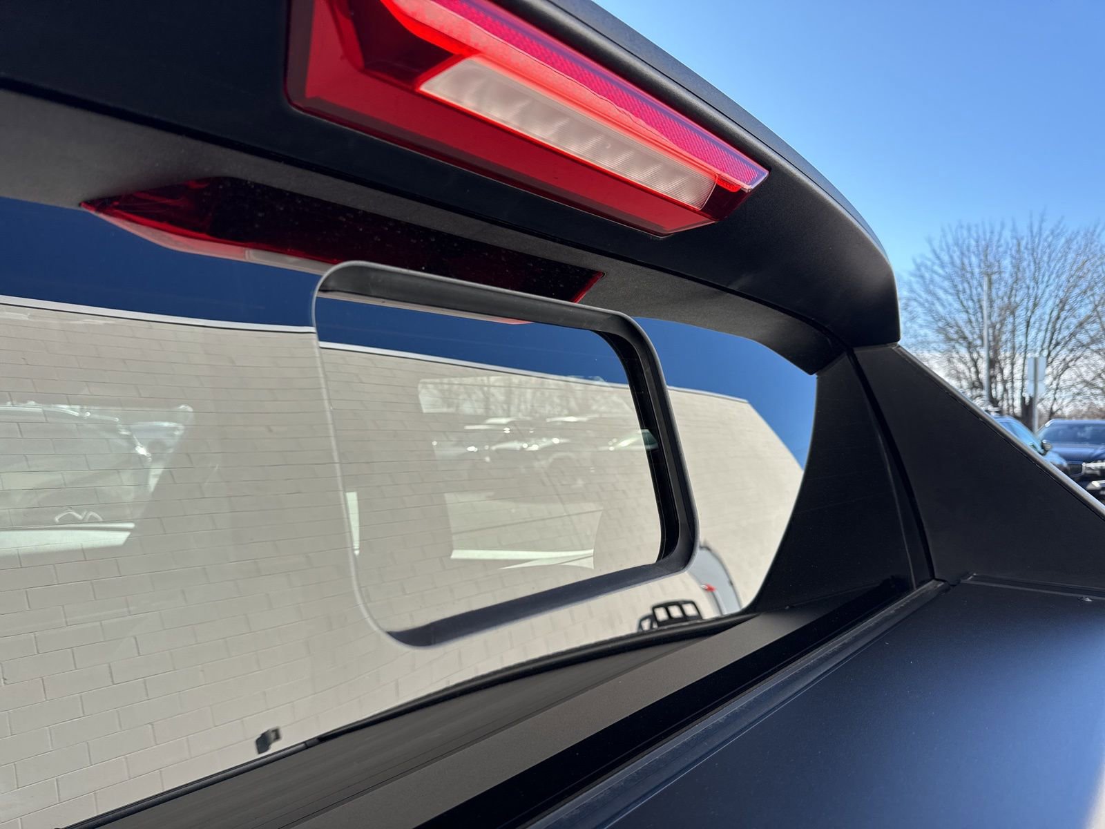 Used 2025 Hyundai Santa Cruz Limited image 13