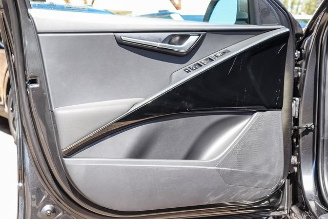 Certified 2025 Kia Niro EX FWD image 23