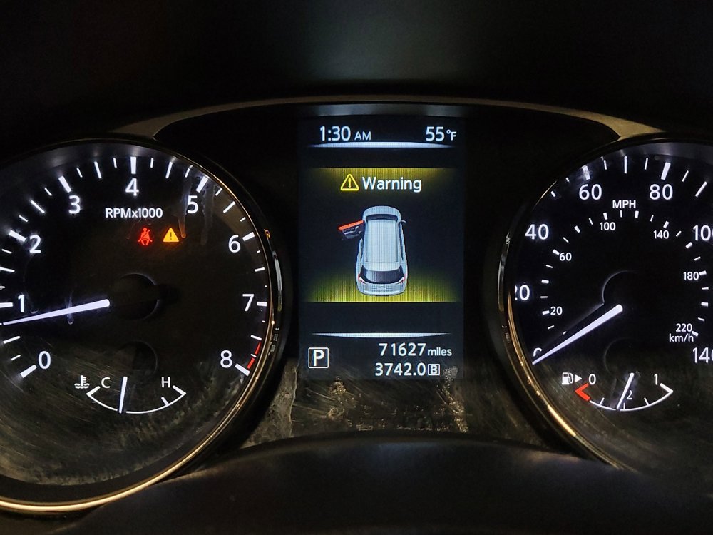 Used 2016 Nissan Rogue SV image 23