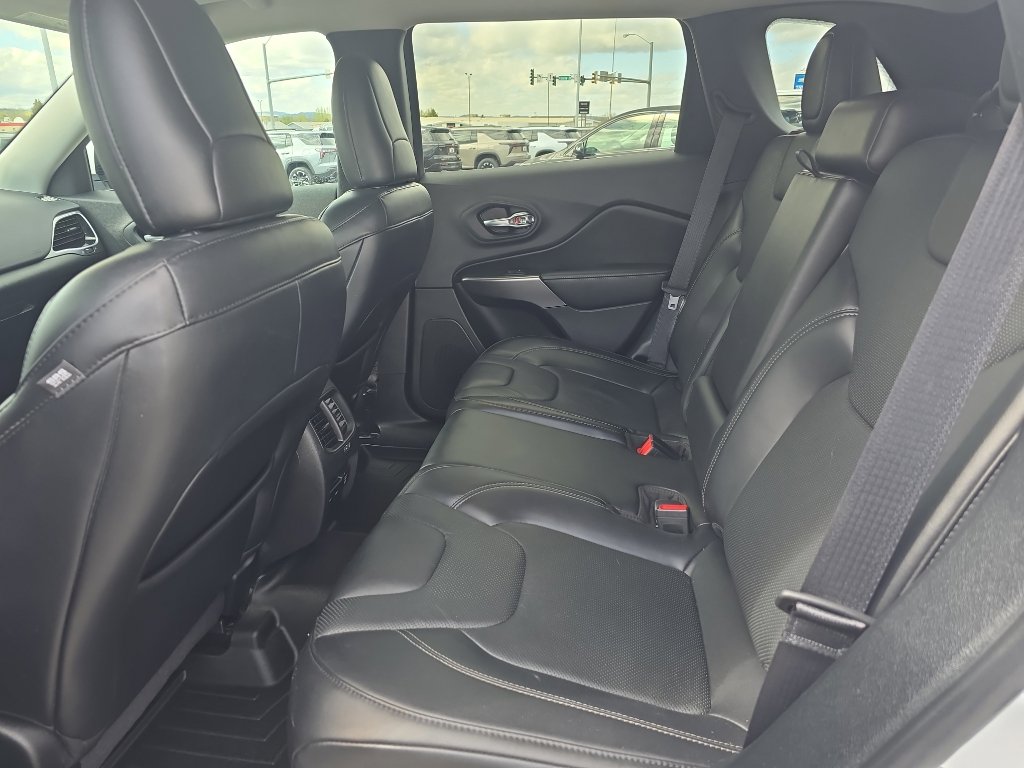 Used 2020 Jeep Cherokee Limited AWD/4WD image 20