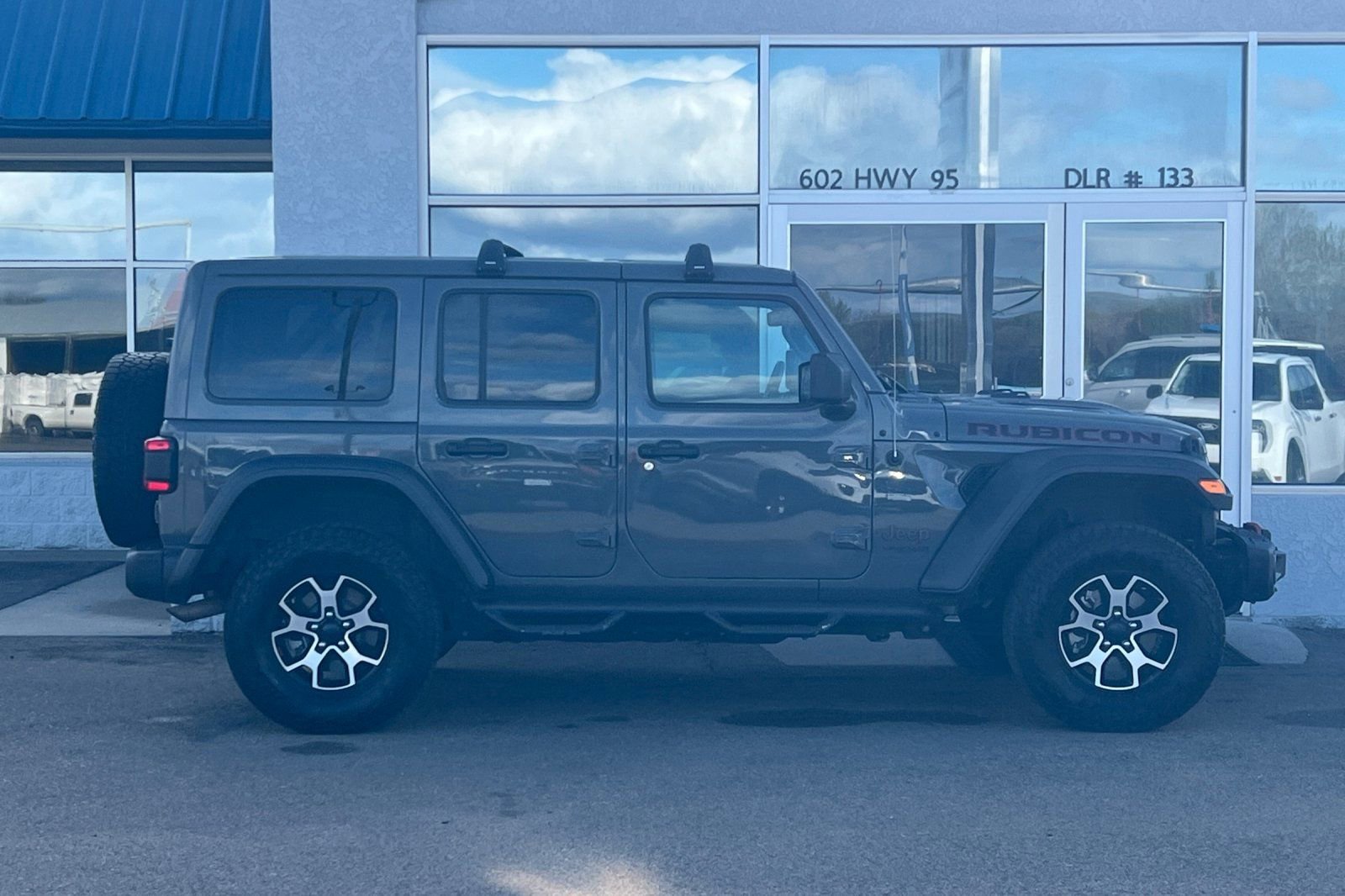 Used 2020 Jeep Wrangler Unlimited Rubicon w/ Steel Bumper Group AWD/4WD image 3