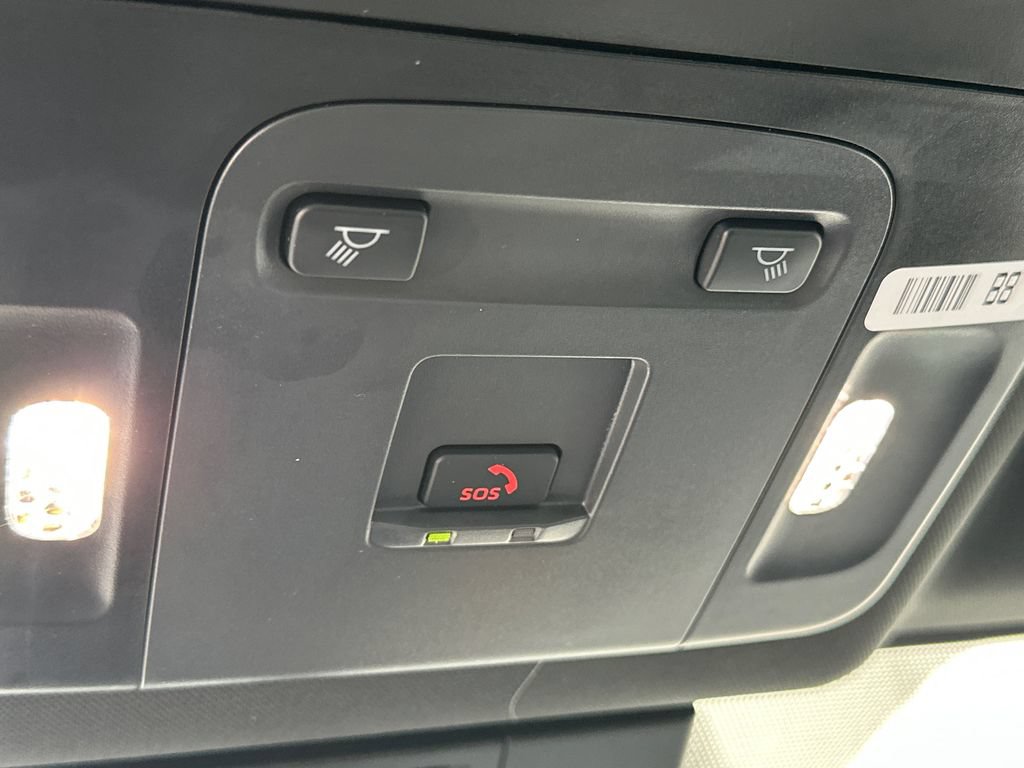 Used 2025 Toyota Camry SE FWD image 27