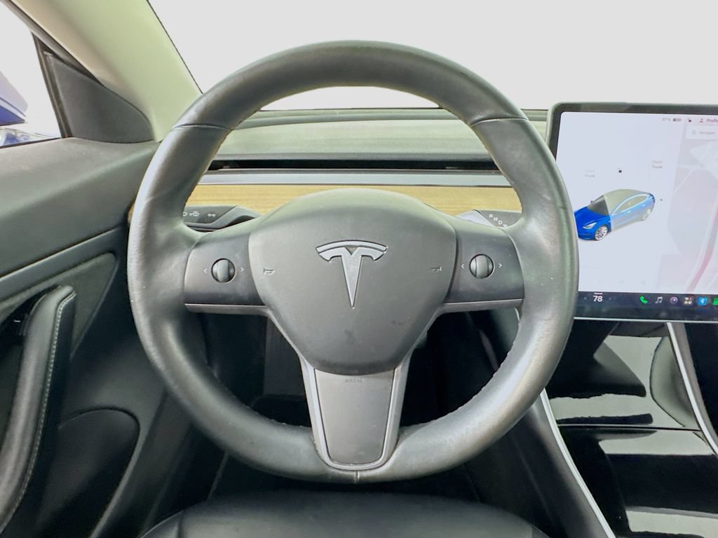 Used 2018 Tesla Model 3 Long Range RWD image 16