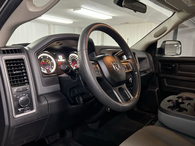 Used 2018 RAM 2500 Tradesman w/ Chrome Appearance Group AWD/4WD image 10