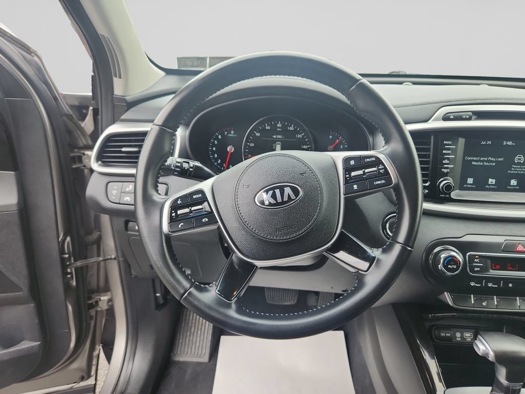 Used 2019 Kia Sorento EX AWD/4WD image 13
