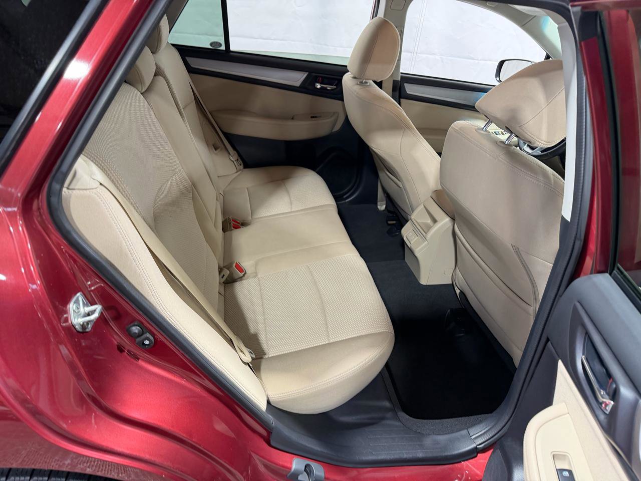 Used 2019 Subaru Outback 2.5i Premium AWD/4WD image 15