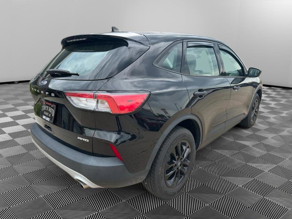 Used 2022 Ford Escape S image 3