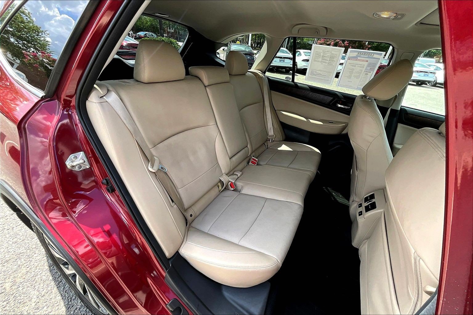 Used 2017 Subaru Outback 2.5i Limited AWD/4WD image 29