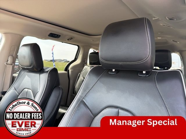 Used 2024 Chrysler Pacifica Limited FWD image 26