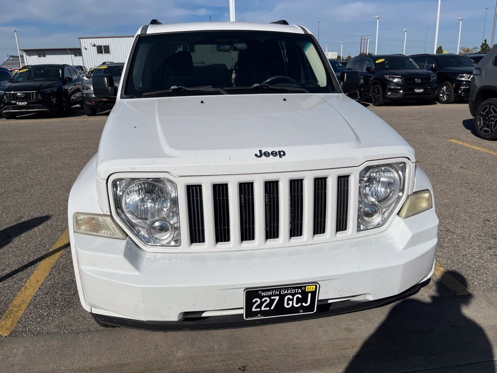 Used 2011 Jeep Liberty Sport w/ Popular Equipment Group AWD/4WD image 2