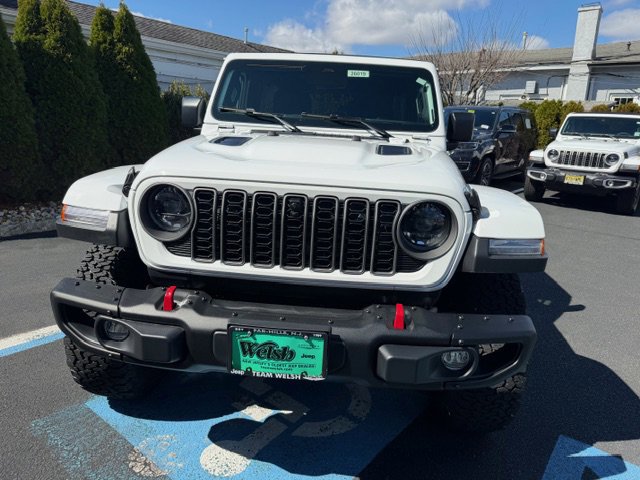 New 2026 Jeep Wrangler Unlimited Rubicon w/ Safety Group image 3