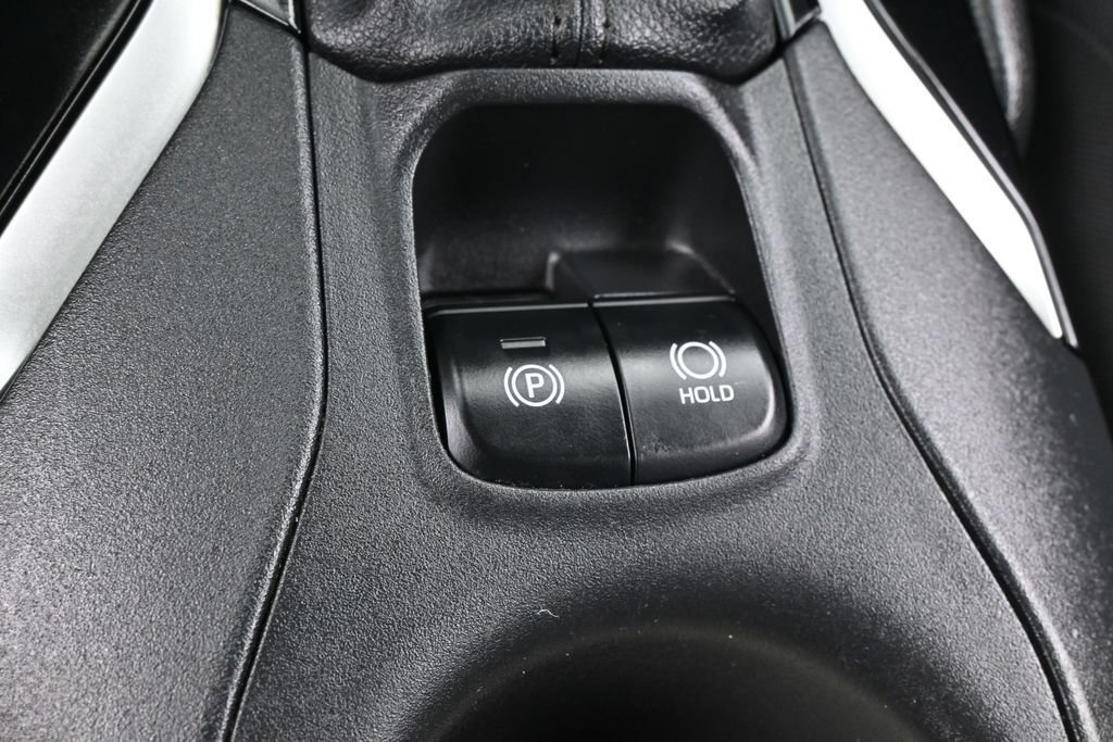 Used 2022 Toyota Corolla Cross LE w/ Moonroof Package FWD image 21