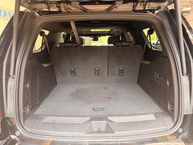 Used 2024 Chevrolet Suburban High Country AWD/4WD image 10
