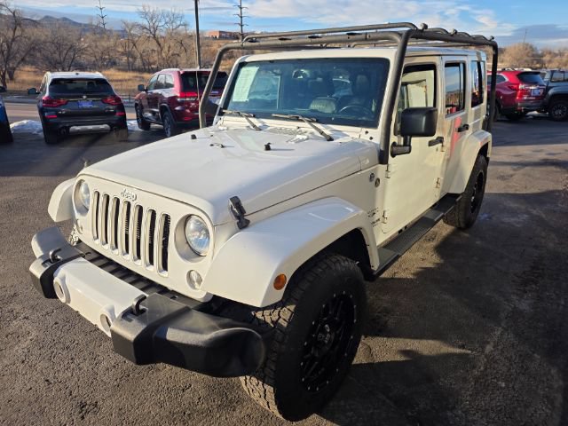 Used 2016 Jeep Wrangler Unlimited Sahara w/ Dual Top Group AWD/4WD image 5