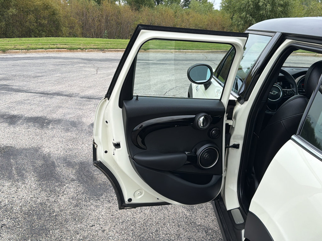 Used 2015 MINI Cooper S FWD image 31