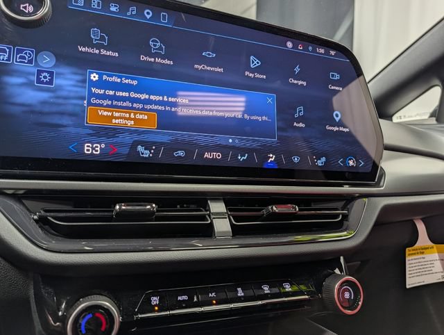 Certified 2025 Chevrolet Equinox EV RS AWD/4WD image 24