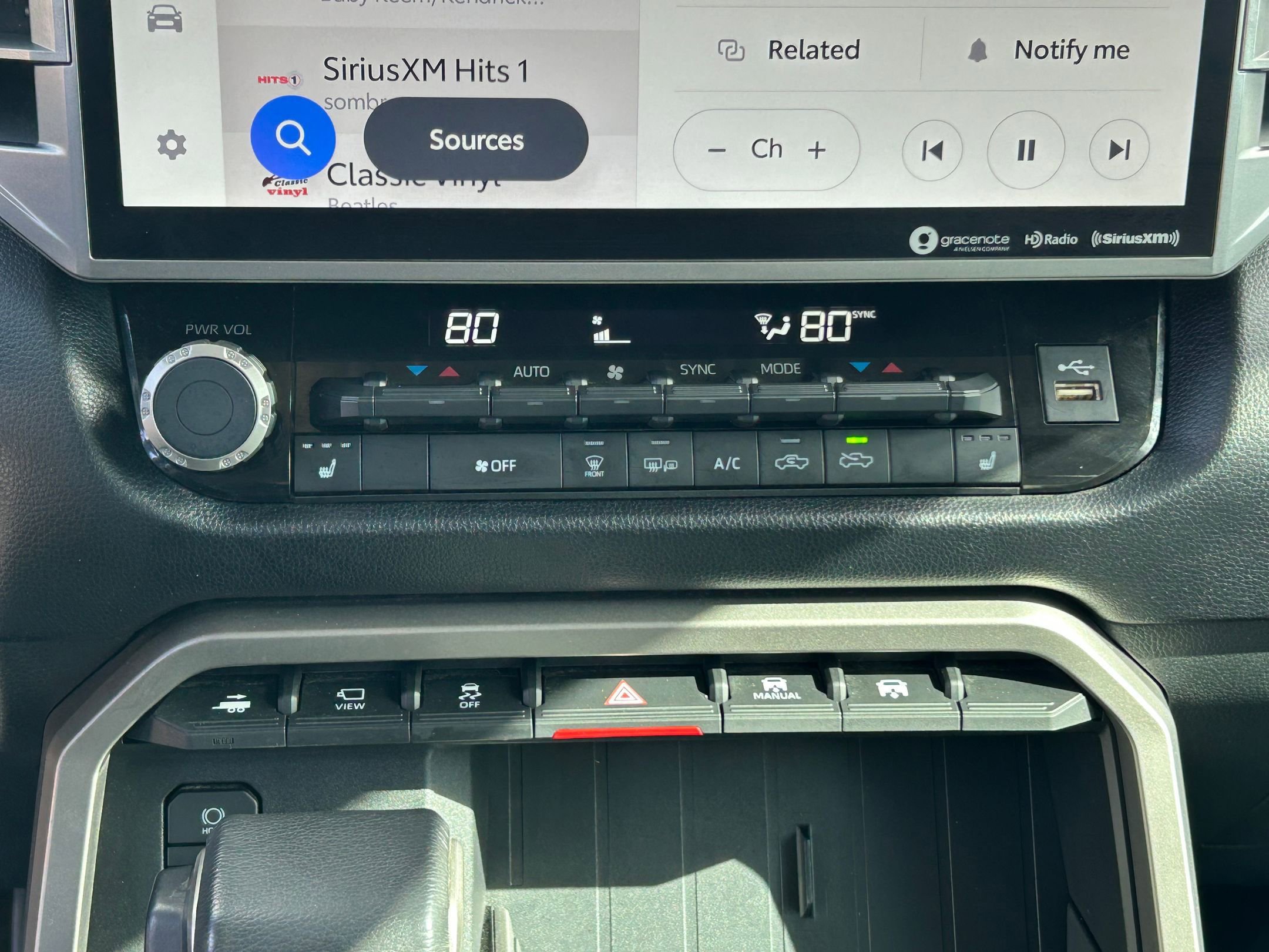 Used 2022 Toyota Tundra SR5 w/ Advanced Technology Package AWD/4WD image 22