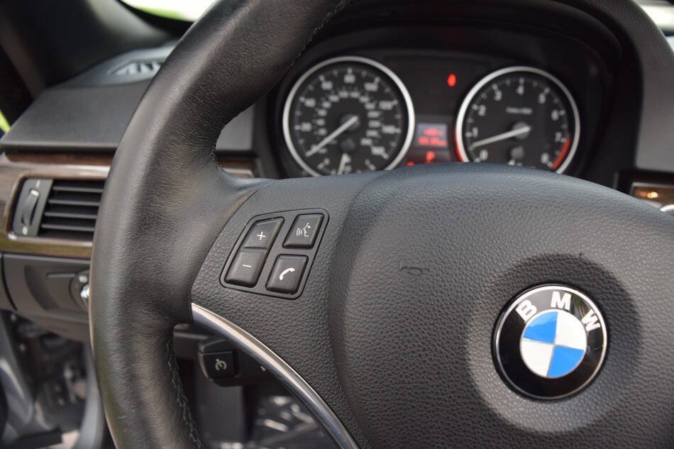 Used 2013 BMW 328i Convertible RWD image 72