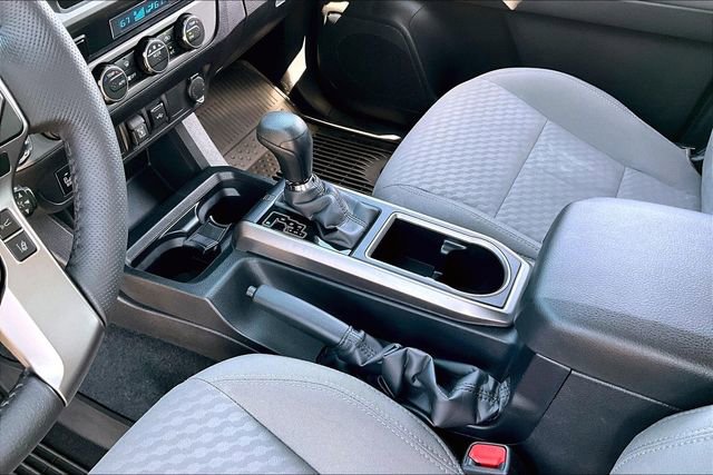 Used 2023 Toyota Tacoma SR5 w/ Technology Package image 15