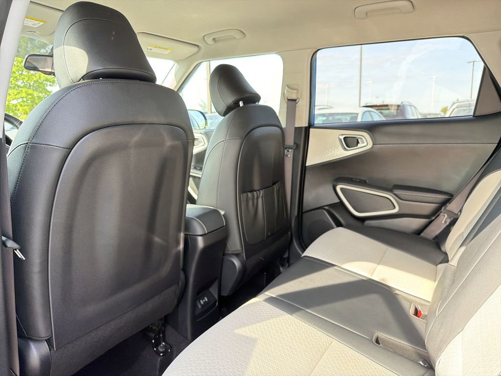 Used 2024 Kia Soul GT-Line FWD image 12