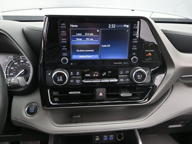 Used 2022 Toyota Highlander XLE image 8
