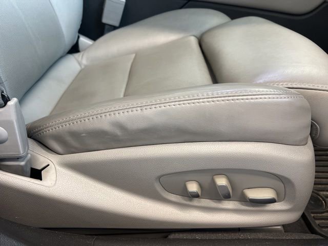 Used 2013 Cadillac XTS Luxury FWD image 12