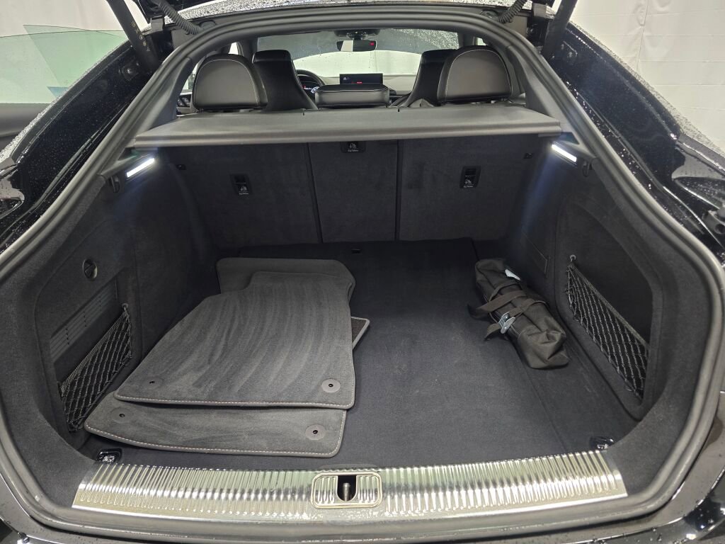 Used 2023 Audi S5 Prestige image 11