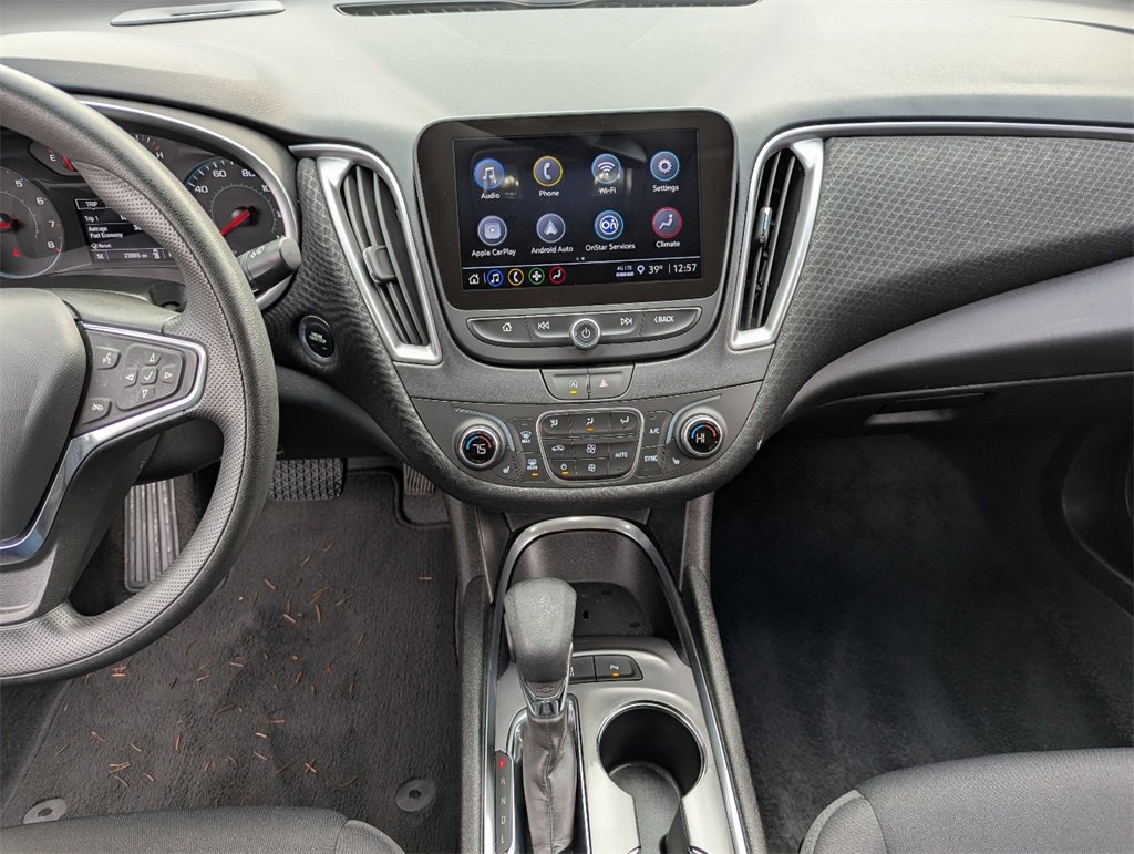 Used 2025 Chevrolet Malibu LT image 17