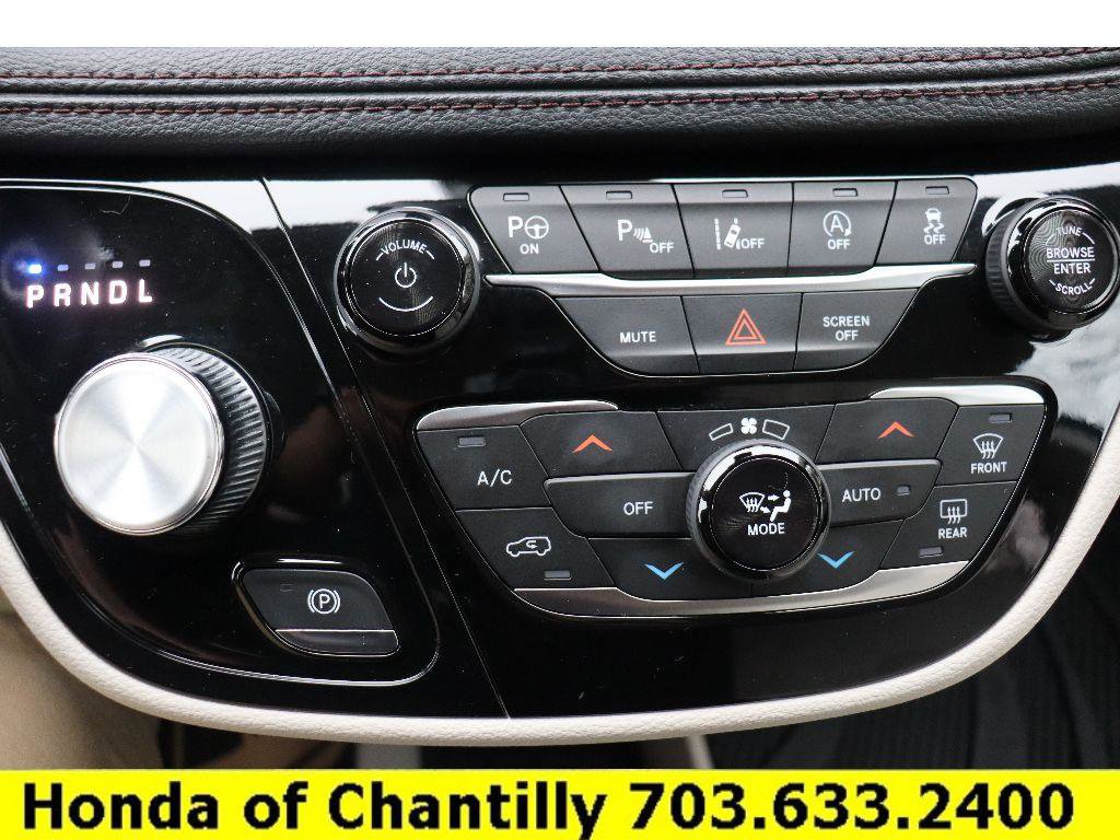 Used 2019 Chrysler Pacifica Limited w/ Advanced Safetytec Group image 17