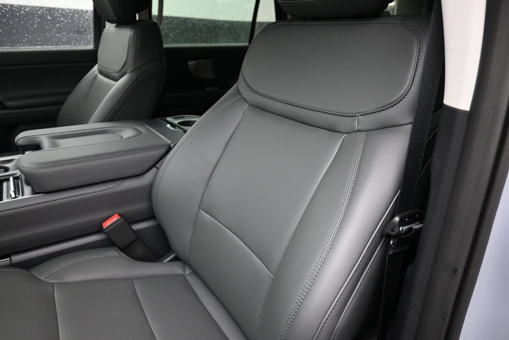 New 2027 Ford Expedition Active RWD image 19