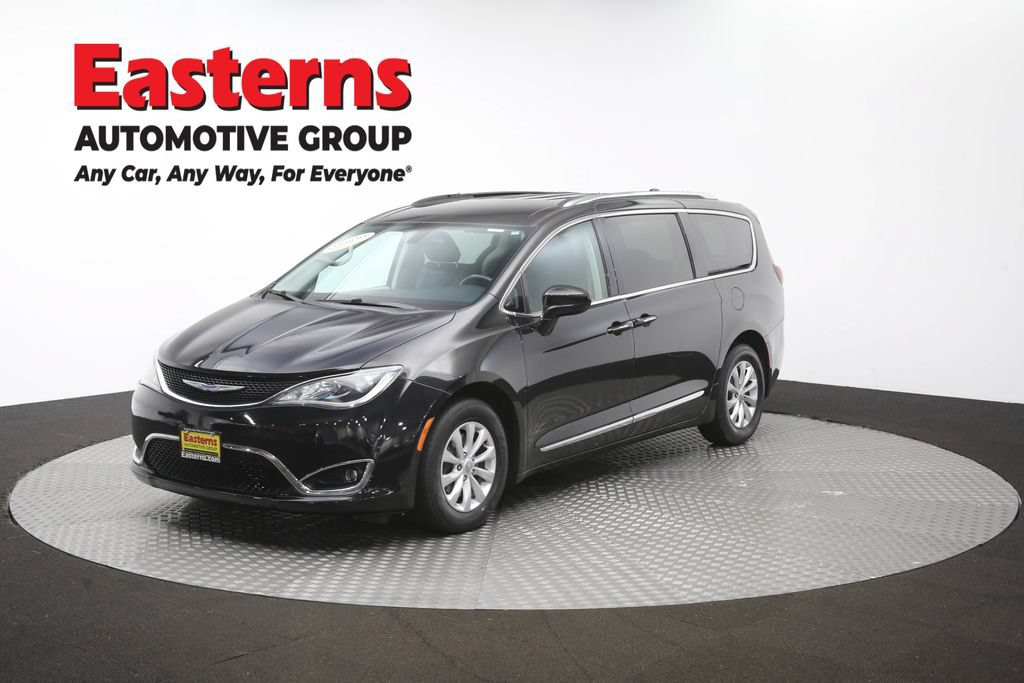Used 2019 Chrysler Pacifica Touring-L FWD image 54