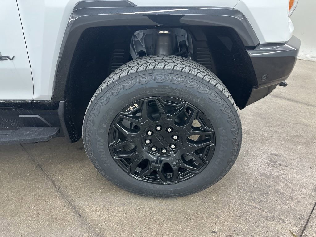 New 2026 GMC Hummer EV 2X image 14