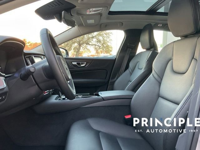 Certified 2025 Volvo S60 T8 Plus AWD/4WD image 28