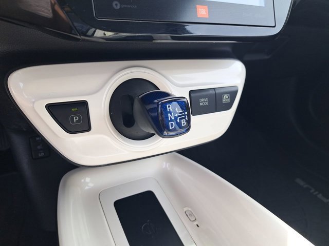 Used 2018 Toyota Prius Four image 22