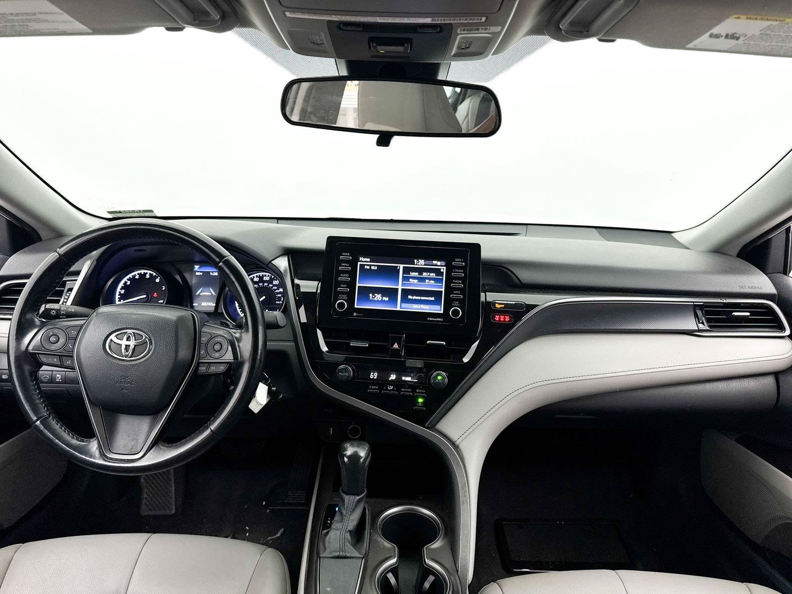 Used 2021 Toyota Camry SE FWD image 17