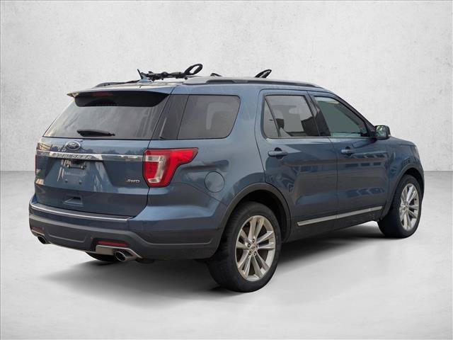Used 2018 Ford Explorer XLT w/ Equipment Group 202A AWD/4WD image 5
