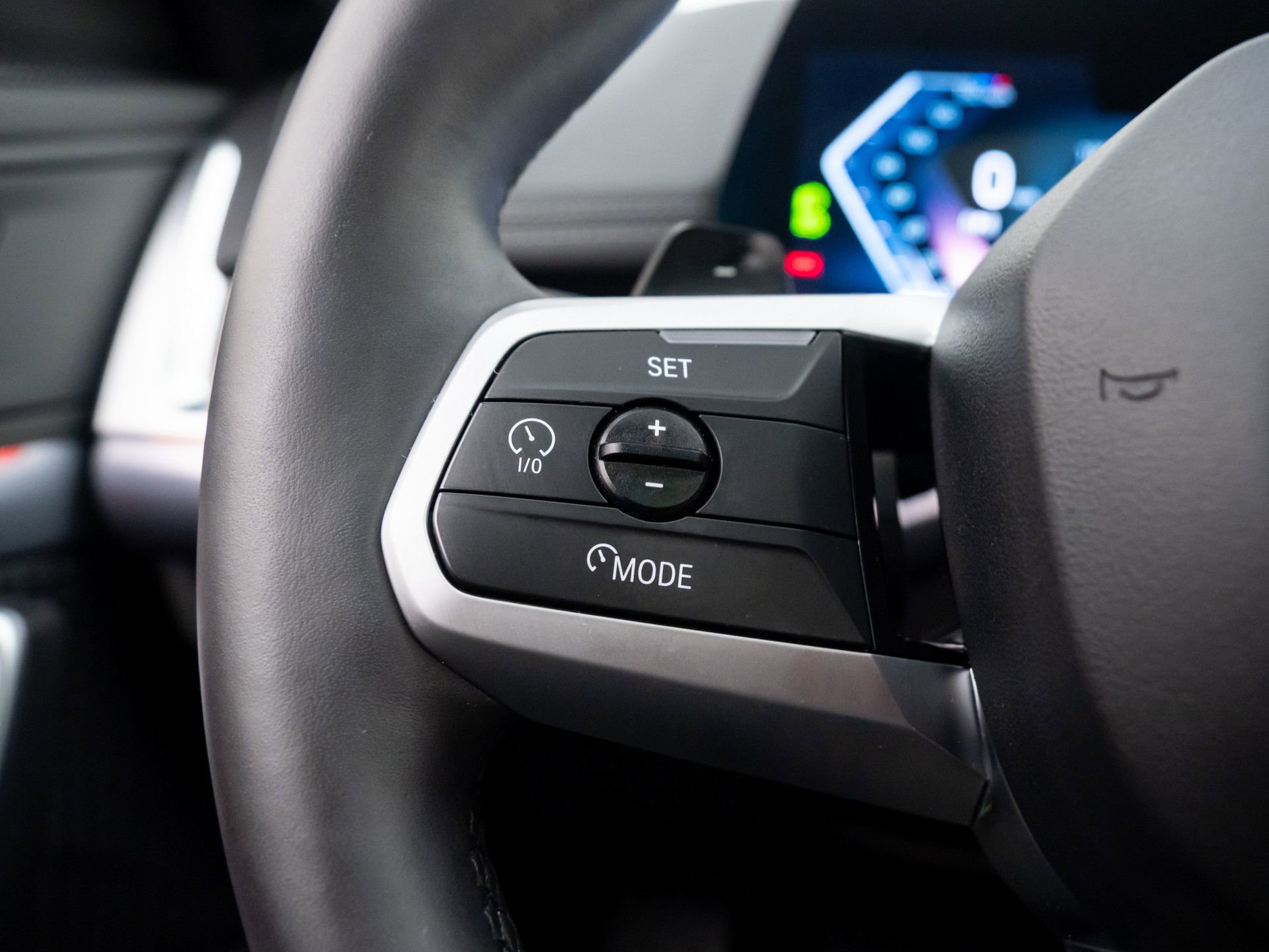 Used 2025 BMW X1 xDrive28i w/ M Sport Package image 33