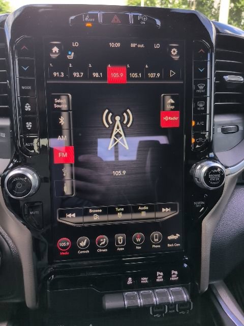 Used 2019 RAM 1500 Laramie RWD image 14