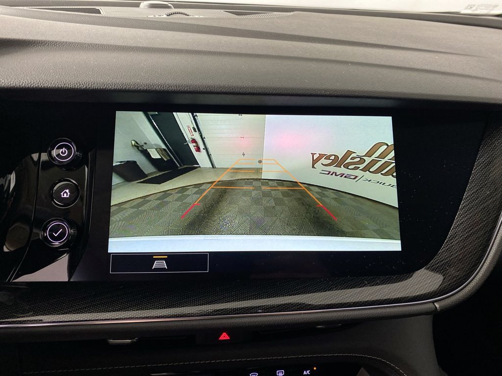 Certified 2023 Buick Envision Preferred AWD/4WD image 17