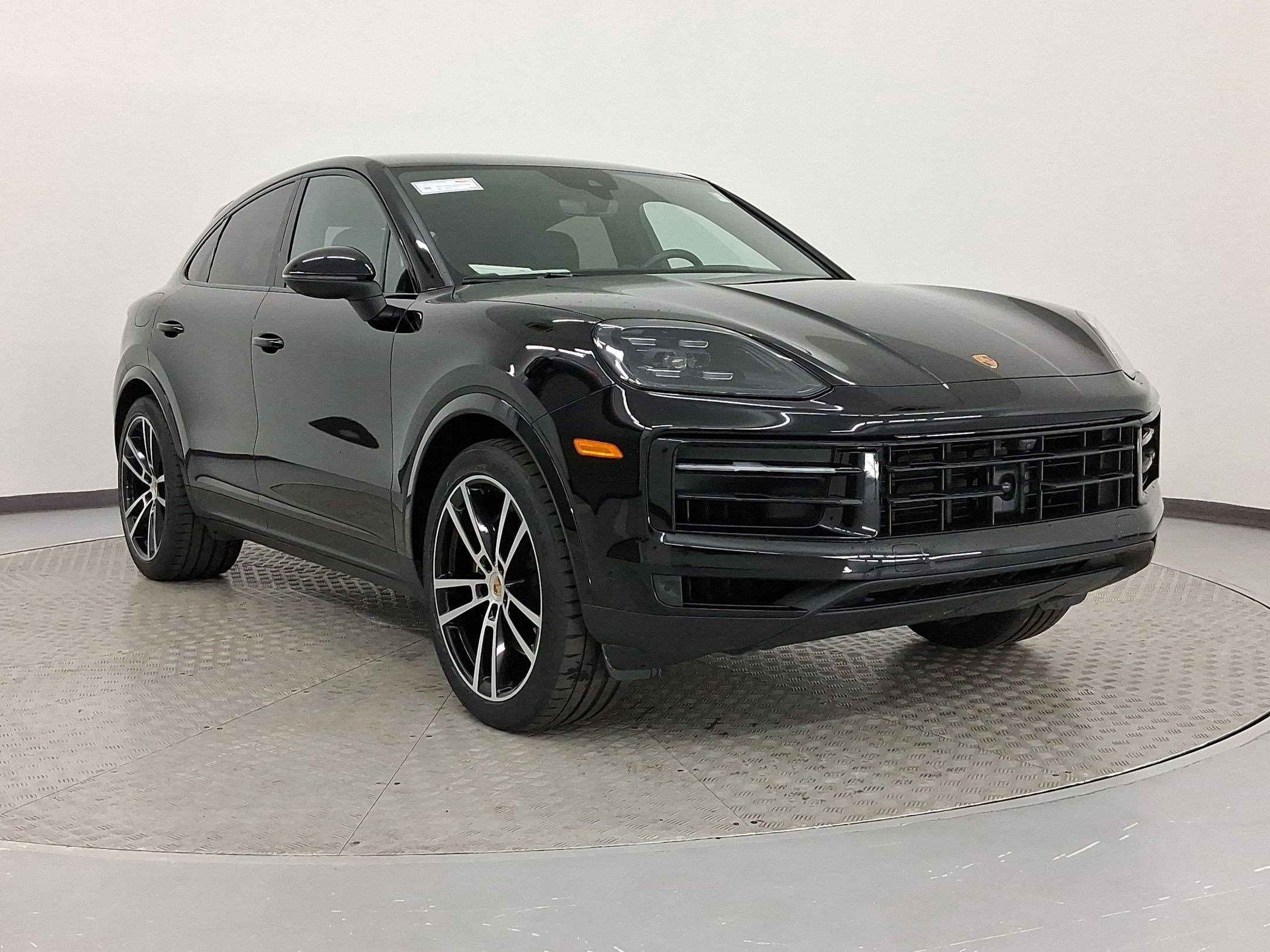 Certified 2024 Porsche Cayenne Coupe image 7