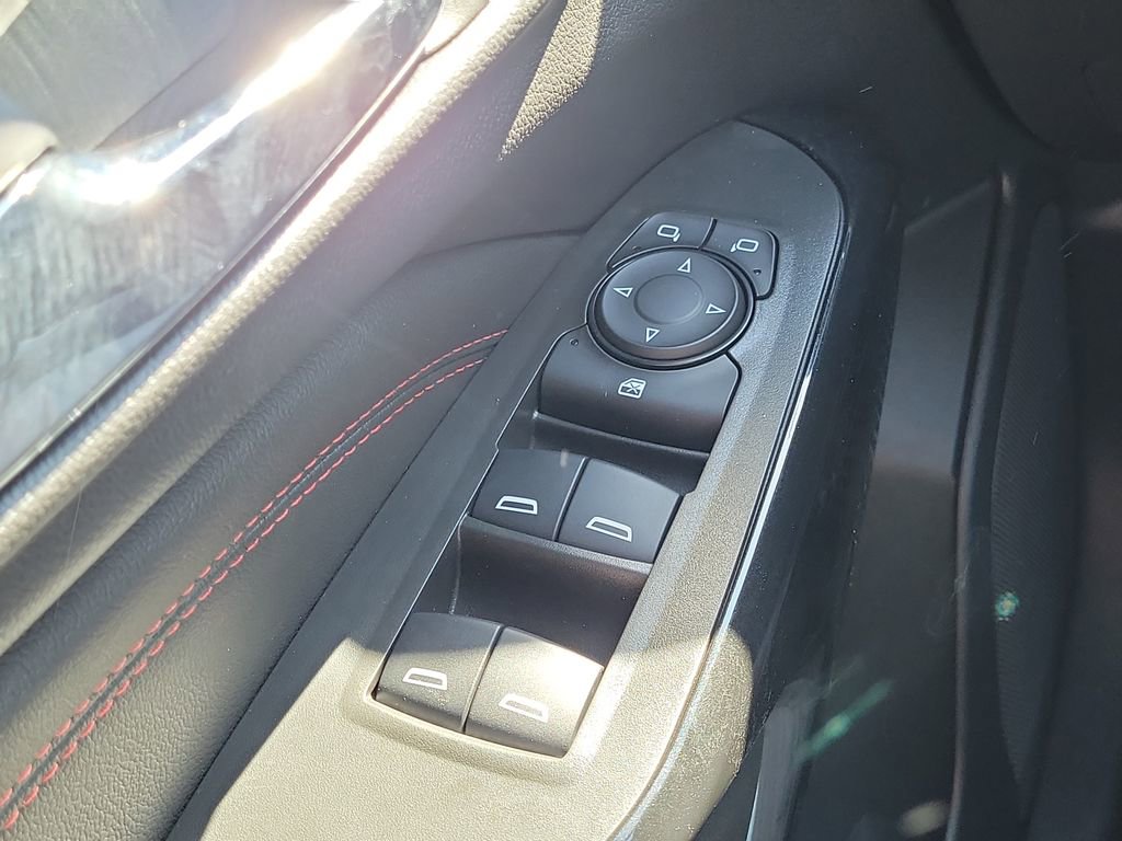 Used 2024 Chevrolet Trax RS w/ Driver Confidence Package image 31