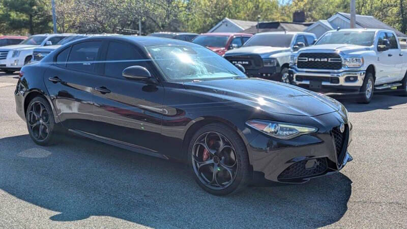 Used 2018 Alfa Romeo Giulia Ti w/ Nero Edizione image 2