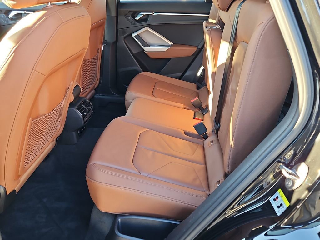 Used 2020 Audi Q3 2.0T Premium image 13