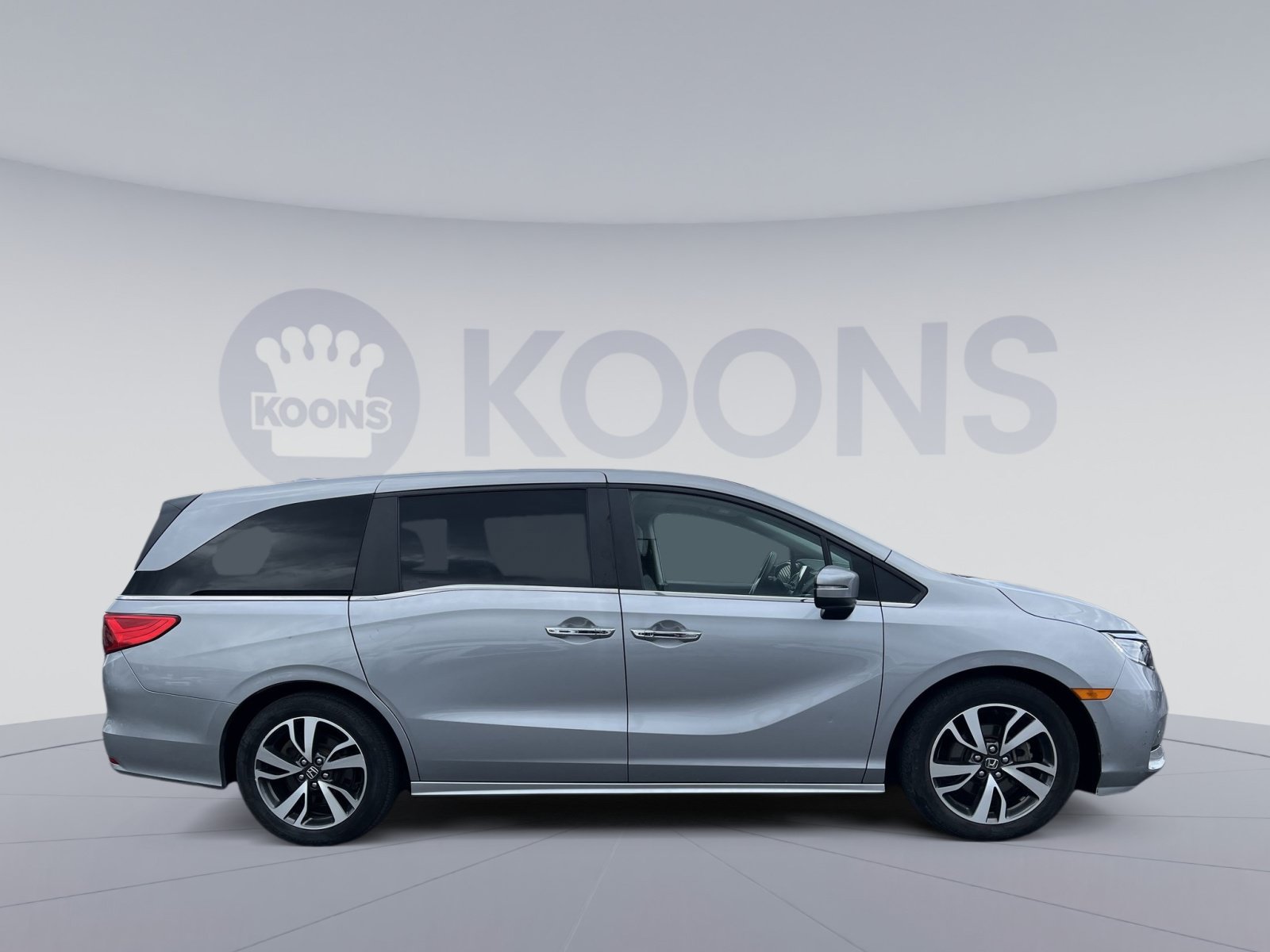 Used 2023 Honda Odyssey Touring image 5
