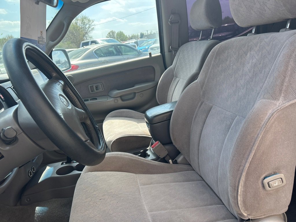 Used 2003 Toyota Tacoma PreRunner image 11