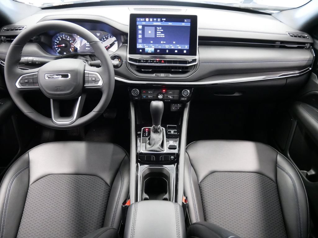New 2026 Jeep Compass Latitude AWD/4WD image 17