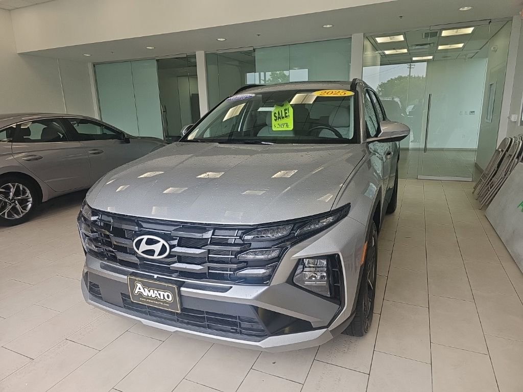 Certified 2025 Hyundai Tucson SEL AWD/4WD image 1