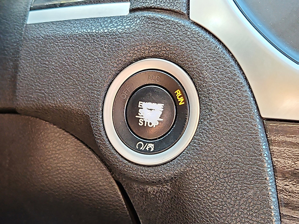 Used 2018 Chrysler 300 Touring image 30