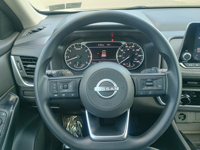 Used 2024 Nissan Rogue S AWD/4WD image 27
