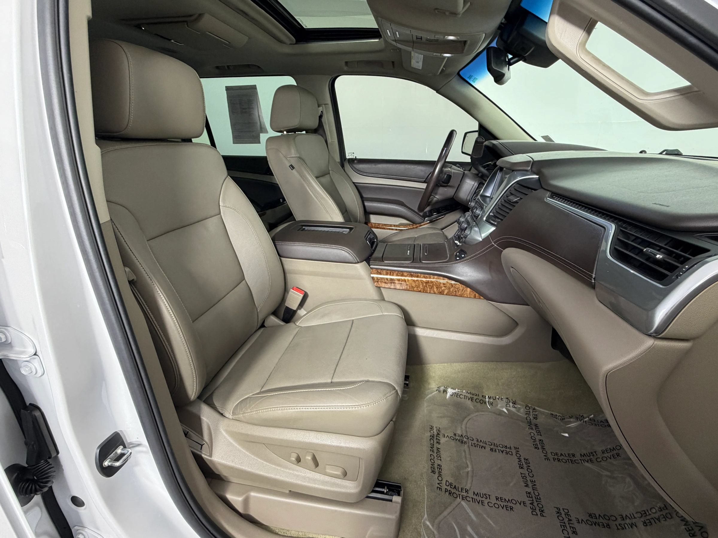 Used 2018 Chevrolet Suburban Premier AWD/4WD image 34